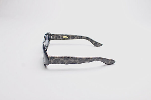 Faux Leather Leopard Print/ Oval Grey & Black