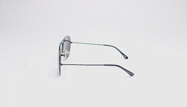 Aviator Pilot Wireframe/ Black with Mirror Lens