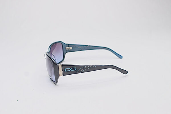 Color Conversion/ Black & Blue