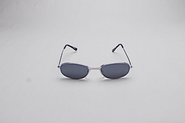 Wire Frame Silver/ Oval Black Lens