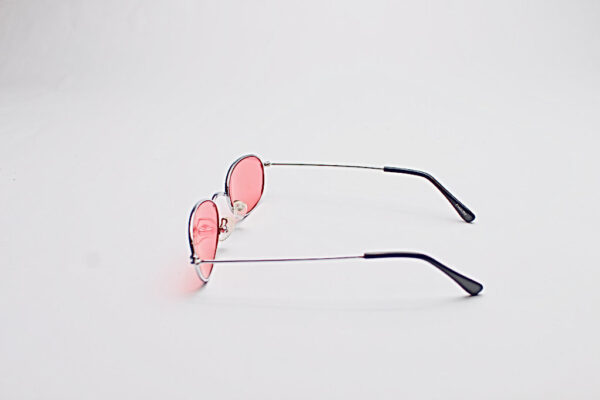 Wire Frame Silver/ Oval Fuchsia Lens