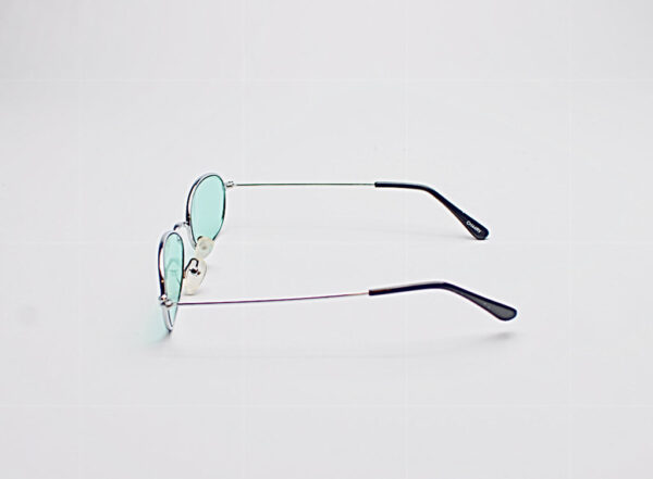 Wire Frame Silver/ Oval Translucent Green Lens