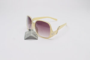 True Fashion Cream Slant_lzn True Fashion/ Cream