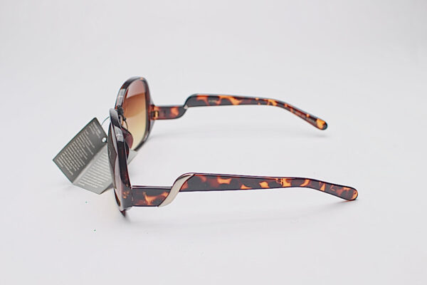 True Fashion/ Tortoiseshell